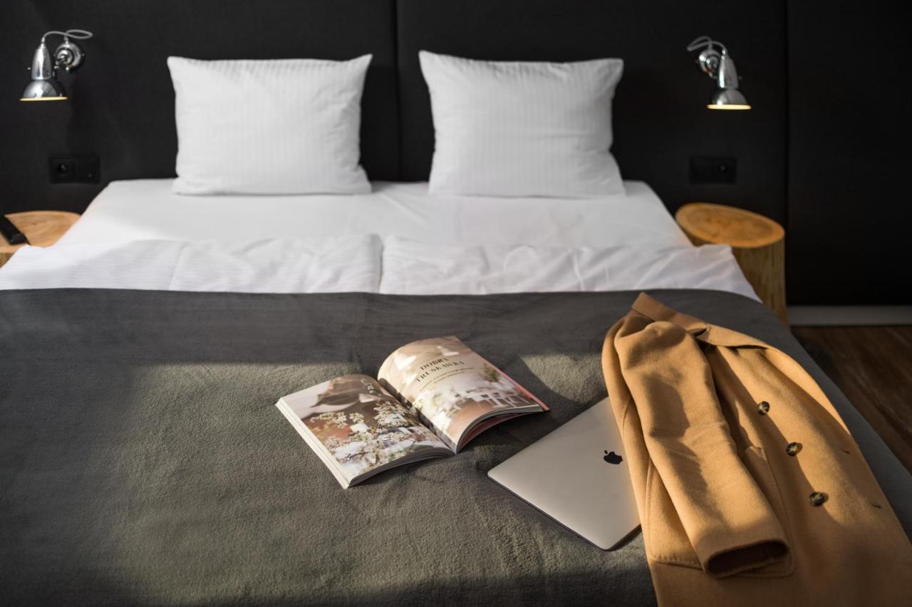 Bed and Breakfast Dobra Truskawka Вонґровєц Екстер'єр фото